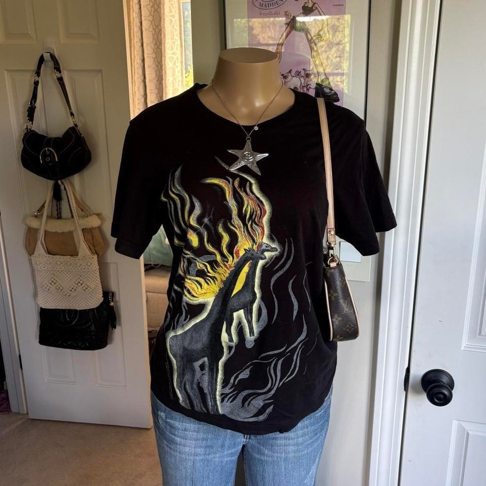 Y2K vintage salvador Dali burning giraffe Black Flaming Horse Graphic Tee Grunge